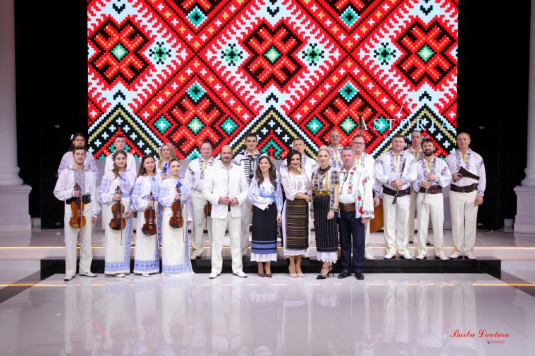 Prima ediție a Festivalului Barbu Lăutaru va fi organizată în Republica Moldova de Asociația „Arlechin” din orașul Săveni – România și Asociația pentru Conservarea Patrimoniului Cultural din municipiul Bălți, Republica Moldova