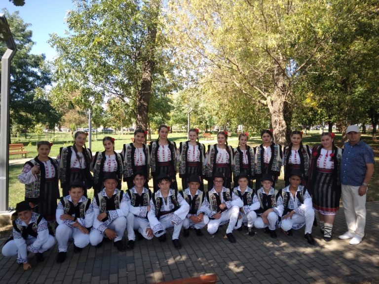 Spectacol folcloric „Joc și voie bună la Havârna”, ediția 2025! O sărbătoare a folclorului, tradiției și comunității!