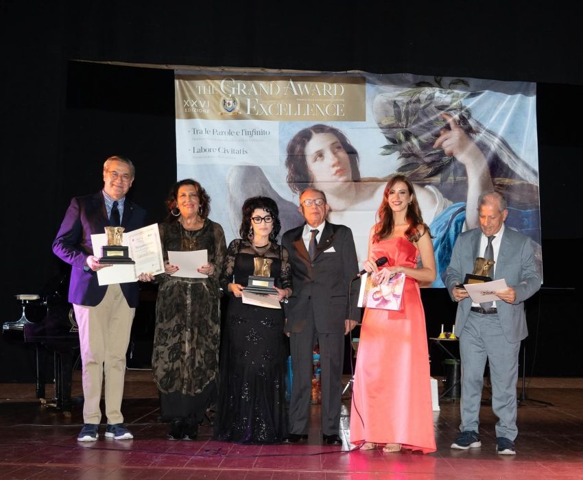 Angela Mihai – Cenaclul literar POESIS Săveni