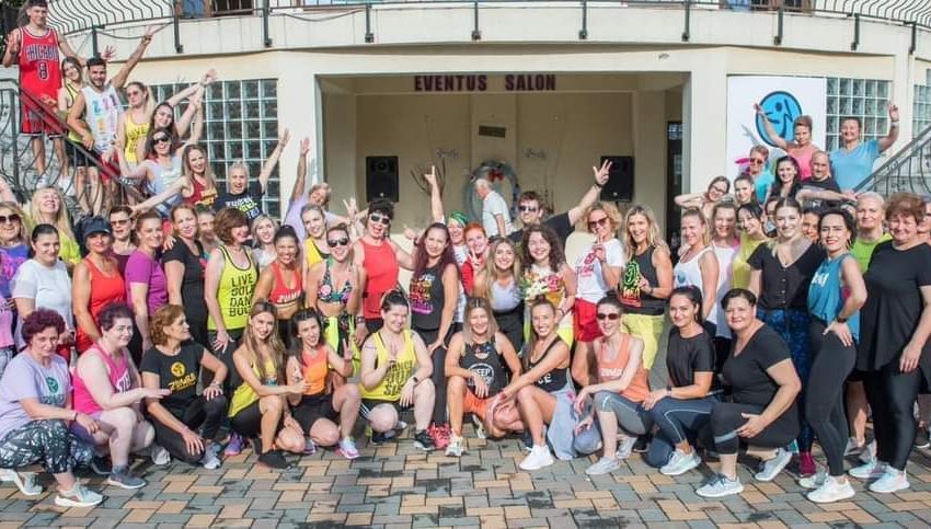 Zumba cu Dana la Scoala de dans Arlechin – Casa Tineretului Botoșani – Asociația Județeana de Dans Sportiv Botoșani